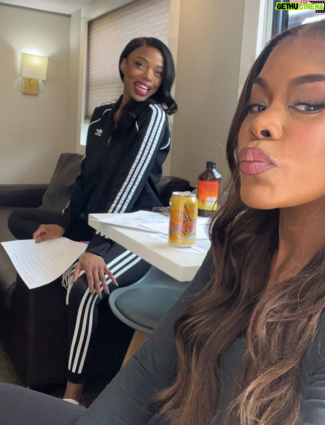Golden Brooks - 29.2K Likes - That Lady Lady is  no other than my JJ also known as TONI CHILDS who specializes in results!!😉 Also known as that one person who I can talk to on the phone for literally six hours and not even know it’s been six minutes! I love you @itsmejillmarie
HAPPY BIRTHDAY to one of the truest souls I know!  My BERBER friend for life!!(don’t ask😂). I am so happy that this is my very first post of 2026… because I am wishing you a year of abundance and blessings! Happy birthday JJ!! 🎂🎂🧁🧁🧁🍰💫