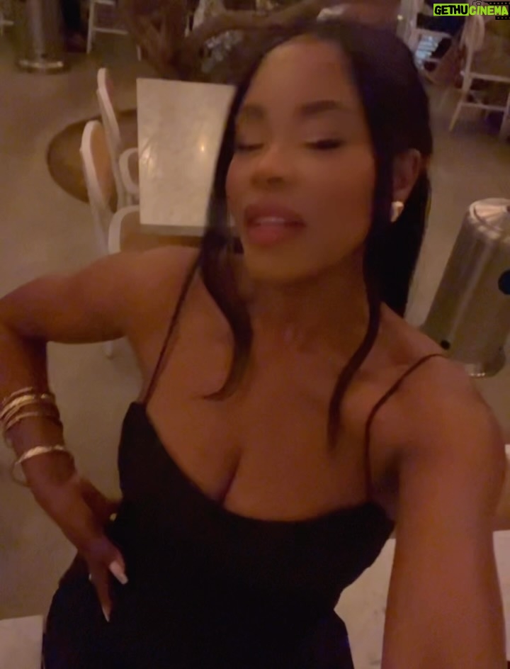 Golden Brooks - 29.2K Likes - That Lady Lady is  no other than my JJ also known as TONI CHILDS who specializes in results!!😉 Also known as that one person who I can talk to on the phone for literally six hours and not even know it’s been six minutes! I love you @itsmejillmarie
HAPPY BIRTHDAY to one of the truest souls I know!  My BERBER friend for life!!(don’t ask😂). I am so happy that this is my very first post of 2026… because I am wishing you a year of abundance and blessings! Happy birthday JJ!! 🎂🎂🧁🧁🧁🍰💫