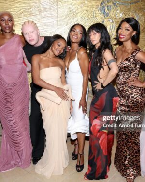 Golden Brooks Instagram - Celebrating this lady right here with impeccable taste and a work ethic we can all learn from. We love you @traceeellisross we will be right by your side through thick and thin. Thank you @ebonymagazine for honoring our girlfriend for your #ebony100 the Pathbreaker award I know is such an honor for her, her attributes and talents go on and on! We love you TER! we’re so proud of you! What a lovely night, we all came out to celebrate our community and @ebonymagazine Here’s too many more years of empowering and uplifting!