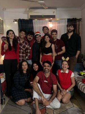 Gouri Agarwal Instagram - Ho ho ho, let’s go🎄✨
#merrychristmas❤️