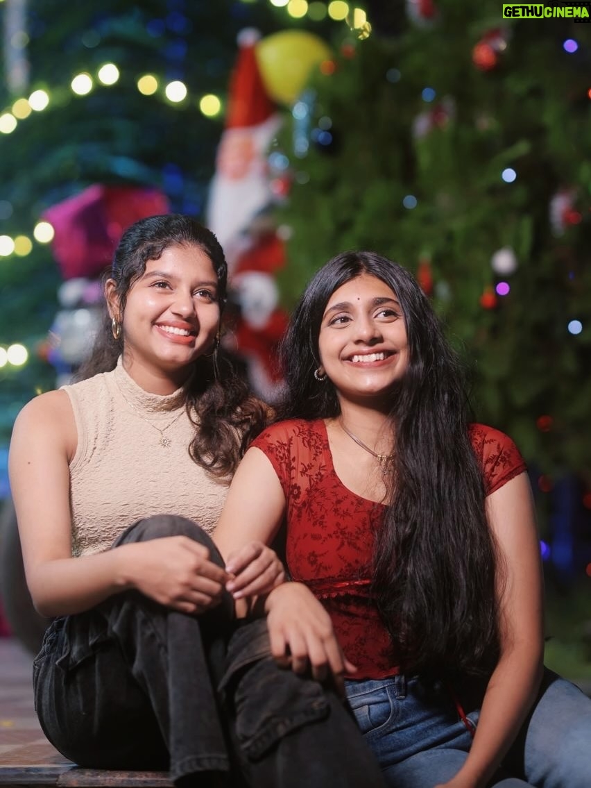 Gouri Gadhuzz - 45K Likes - Merry xmas🧑‍🎄🌲

Pc: @vivek_kovalam