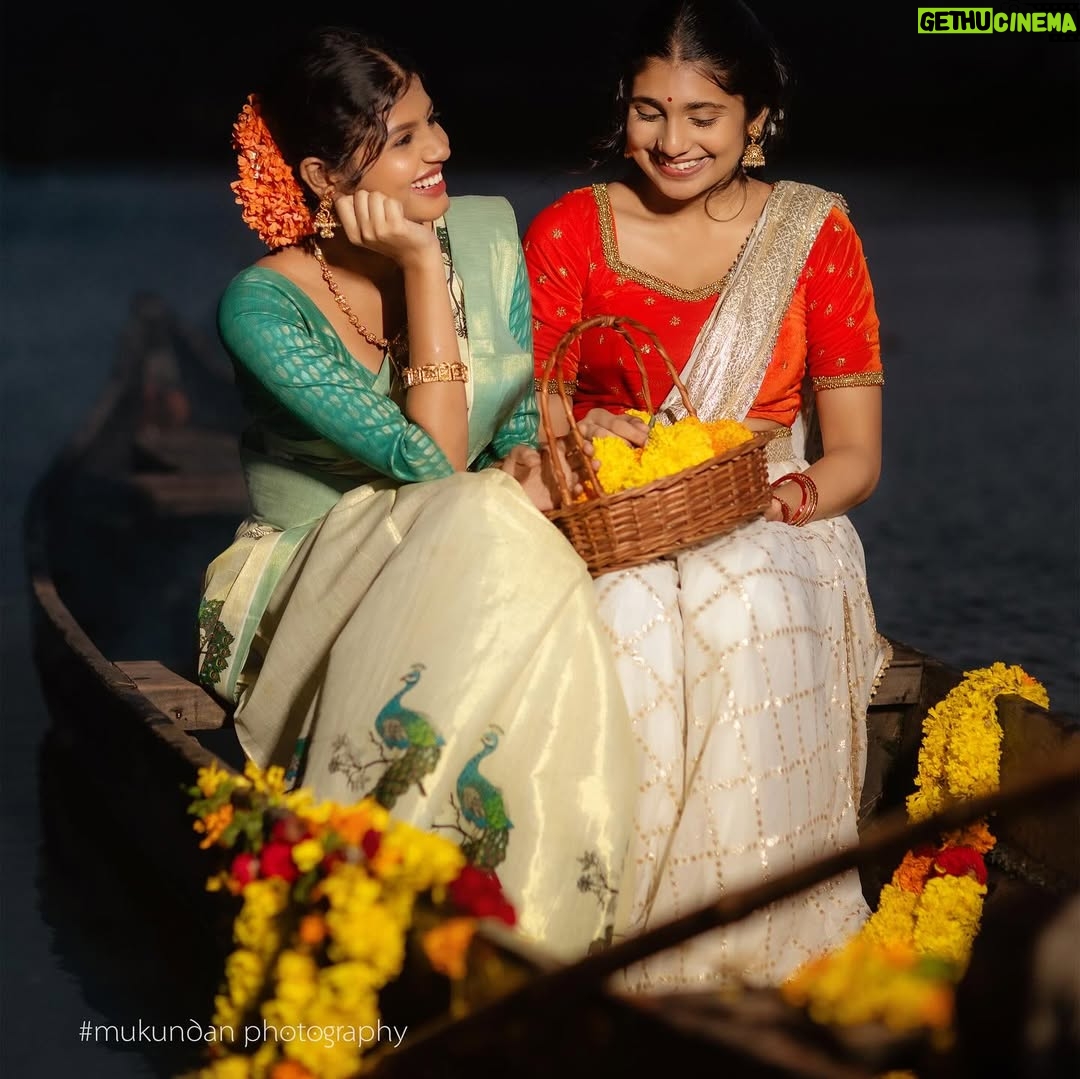 Gouri Gadhuzz - 40K Likes - Happy onam🌼

Pc: @suresh_mukundan_photography 
@mukundanphotography 
💄: @makeover_by_archana 
Gadha’s costume: @ansisiyad 
Nivedya’s costume: @ar_handlooms_kuthampully 

#fyp #onam #nivedya
