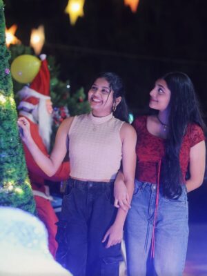 Gouri Gadhuzz Instagram - Merry xmas🧑‍🎄🌲

Pc: @vivek_kovalam