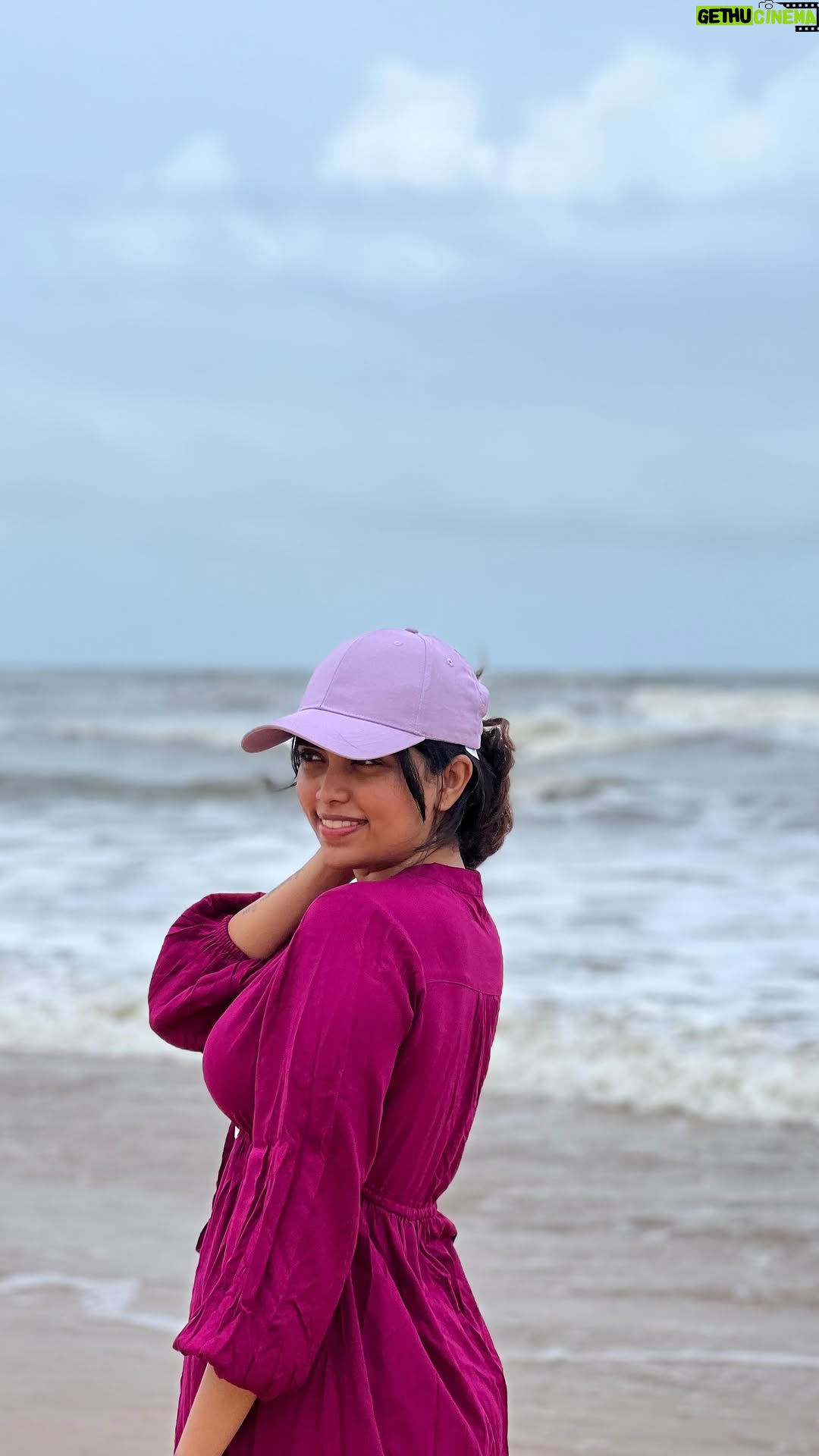 Gowri shruthi - 38.4K Likes - No mental health , only mental 💁🏻‍♀️ with my @amruthaprem._ 💗👯‍♀️🪬
.
.
Oh , Also lost my cute cap ! 😃👍🏼😭