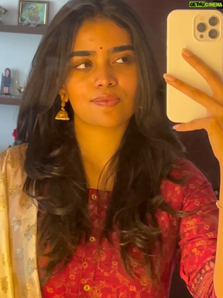 Gowri shruthi - 36K Likes - another year crazier !! 🤸‍♀️
soo soo grateful to have had the best birthday amongst the people I love the most…
thanks to amma and my special special people for making me feel no less than a princess 🥹🎀