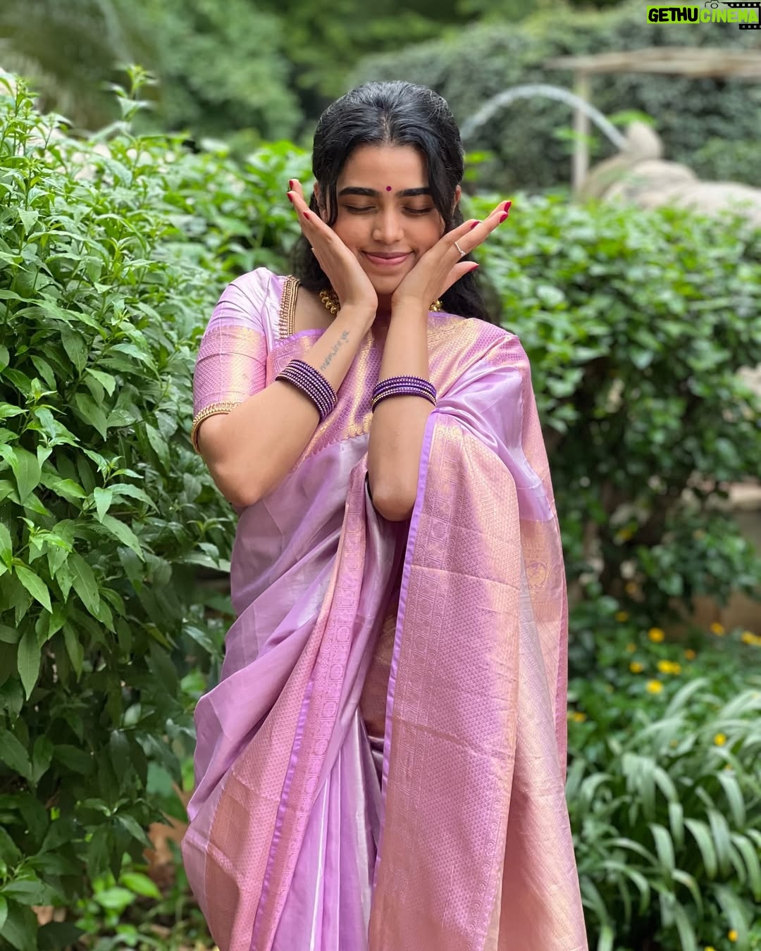Gowri shruthi - 56.2K Likes - ವರಮಹಾಲಕ್ಷ್ಮಿ ಹಬ್ಬದ ಶುಭಾಶಯಗಳು💗🥰
.
Happyyy day , happyyy girl 💗💗