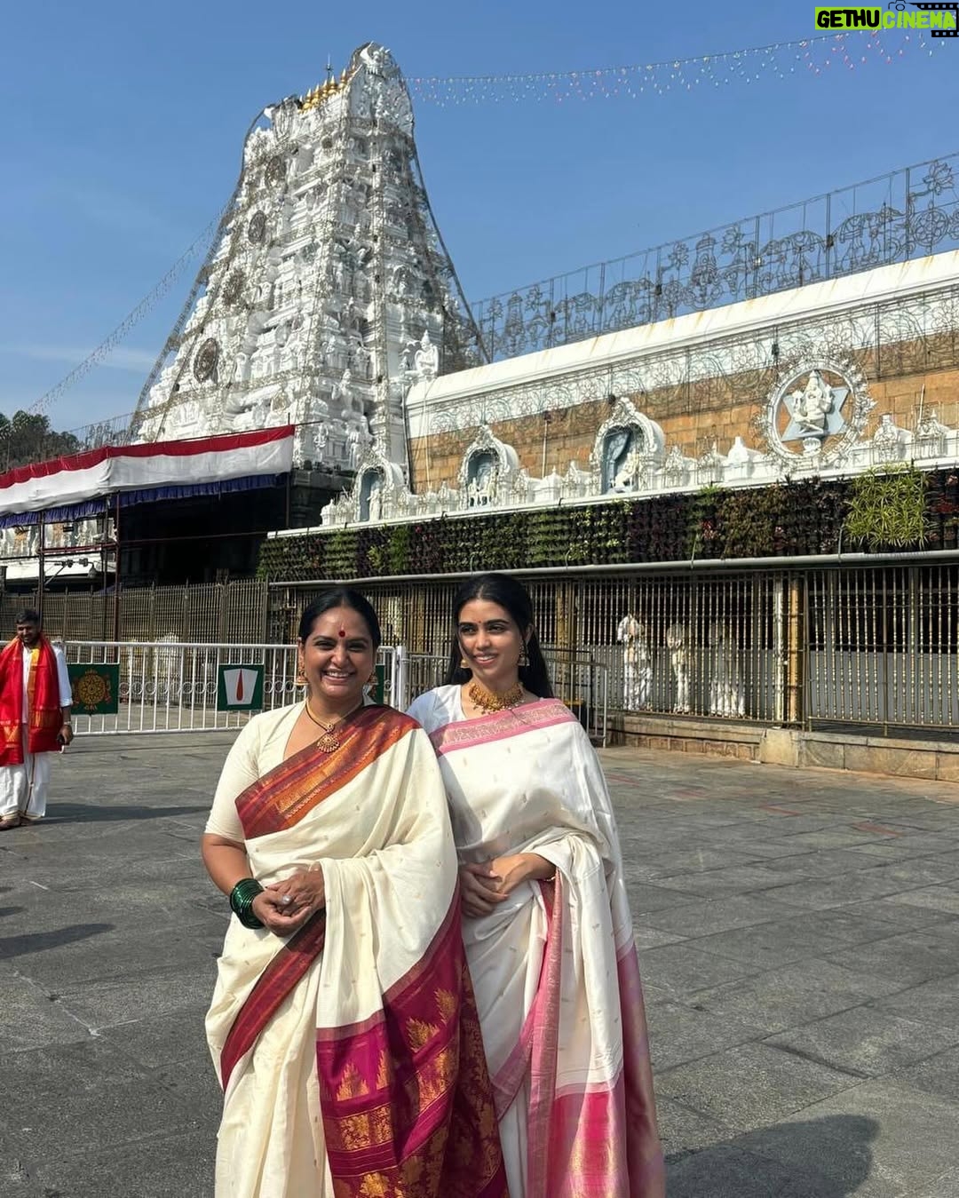 Gowri shruthi - 74K Likes - Tirupati 🛕🪷
.
.
.
#tirupati #southindia #southindiantemple #tirupatibalaji #divine
