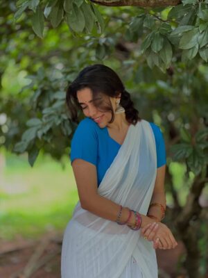 Gowri shruthi Instagram - 💙🍃✨
.
.
.
#paramsundari #foryou #halfsaree