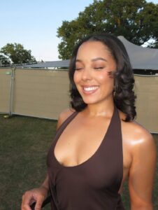 Actress Grace Carter HD Photos and Wallpapers August 2025