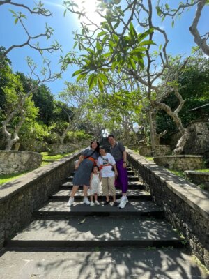 Gracia Indri Instagram - Liburan kita di Indonesia❤️