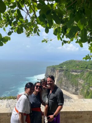 Gracia Indri Instagram - Liburan kita di Indonesia❤️