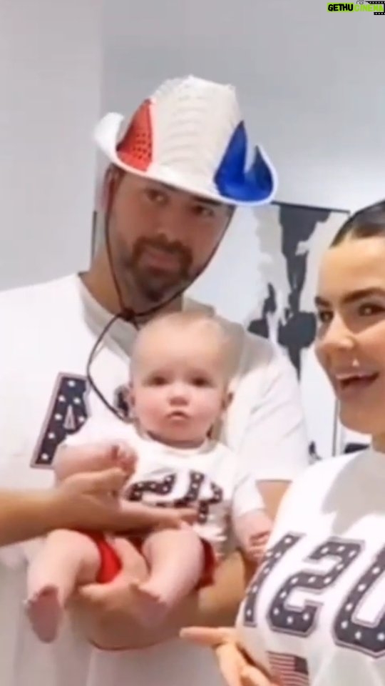 Grecia Colmenares - 1.4K Likes - Grecia Colmenares  @thepelegrifamily  @momsandmiami i Mi Family ❤️❤️💙 #Actriz #MiPaz Dios #MiVida  @gianfranco.pelegri.colmenares ❤️❤️❤️❤️❤️❤️❤️ 6 Meses #MiRey 💙 💝💙#MiAmor Mi Hijo Gianfranco  #MiPrincesa @lexgoff Gracias #MioFans  Mio  Fans  Gracias Por Tanto Amor  #Vida #Vita  #MirarlaVidaConOjosDeAmor #Venezuela #Argentina #Chile #Italia #Milan #Roma #Napoli .. #España #EEUU #Miami  #Mexico #Perú #PuertoRico  #Russia #Turkey ............... #PazyAmorParaElMundo #GreciaColmenares 💛♥️💙 🤍💙🤍 ♥️💛♥️ 💚🤍♥️. 💙♥️🤍 ......@lucabrooks__  Sere Actor Como La Abuelita La Nonna  @greciacolmenares7 ? Jajajajajajaja 6 Meses  @gianfranco.pelegri.colmenares  @lexgoff 💙♥️♥️