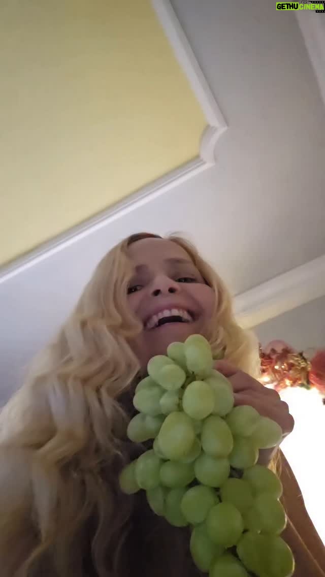 Grecia Colmenares - 0.9K Likes - Grecia Colmenares#Actriz  Gracias !!!! 🎄✨️🎅❤️🥂💫🌟 @thepelegrifamily @momsandmiami 🦁❤️❤️💙 #MiPaz Dios #MiVida  @gianfranco.pelegri.colmenares ❤️❤️❤️❤️❤️❤️❤️ #love @thepelegrifamily MiRey Luca 🫅🏼💙 ... 👸🏼💝🫅🏼💙MiAmor Mi Hijo Gianfranco  MiPrincesa @lexgoff Gracias MioFans  Mio  Fans  Gracias Por Tanto Amor  Vida Vita MirarlaVidaConOjosDeAmor Venezuela Argentina Chile Italia Milan Roma Napoli .. España EEUU Miami  Mexico Perú PuertoRico  Russia Turkey
