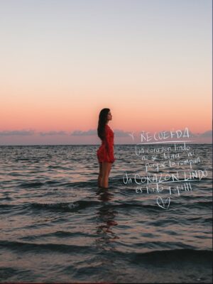 Greeicy Rendón Instagram - 🌺🦋❤️‍🩹✨🌊