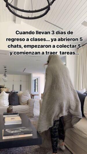 Greidys Gil Instagram - 😂😂😂😂 Bienvenidas todas al comienzo de clases, si porque empiezan ellos y nosotras también!!! Ay por tu vidaaa extraño el verano!!! 😂😂😂 
.
.
.
#backtoschool  #motherhood #family #comedy #funnyvideos