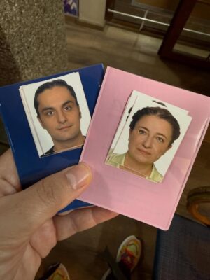 Gülçin Kültür Şahin Instagram - Vize fotoğrafımdaki yeni gelin saçım inşallah en az 3 yıl getirir 🙏🤲🤞