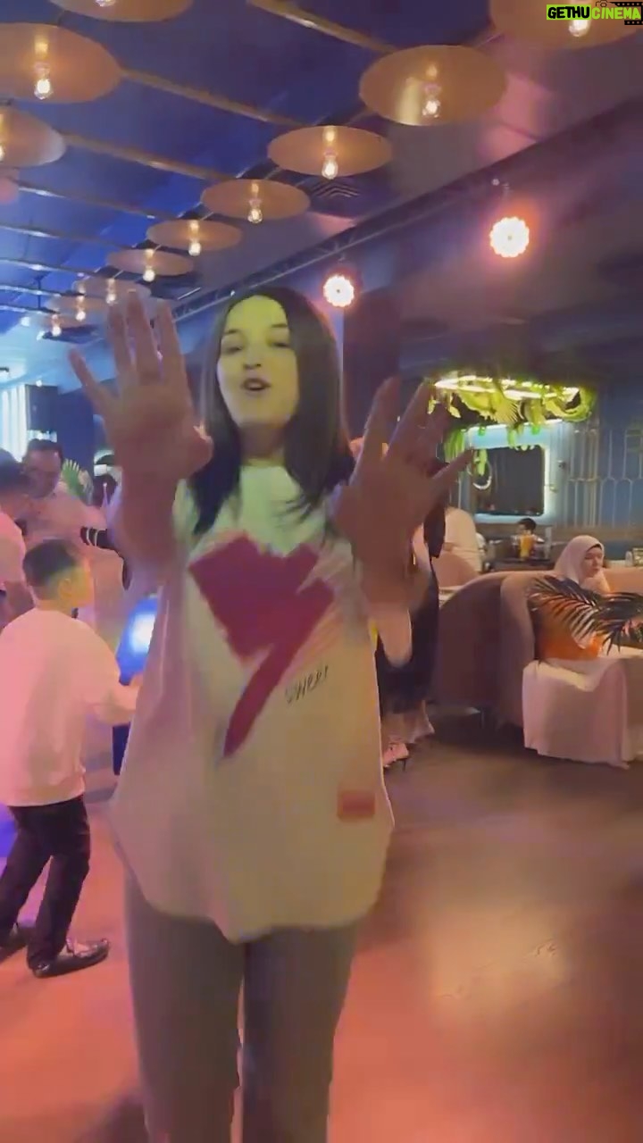 Gulinur - 23.6K Likes - Руку мою держи🫳🏻