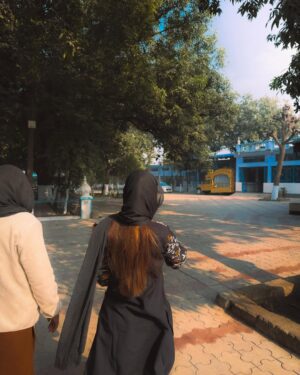 Gurleen Dahelay Instagram - god's child #13 🪯🙏🏼
Born on the 13th, labeled unlucky by the world. Little did they know, 13 isn’t unlucky, it’s sacred. Because it belongs to my Baba Nanak, and with him by my side, I’ve never walked alone♥️
celebrated today by giving, the only time i felt true happiness. So much to be thankful for, so little time🤲🏻
Happy lorhi and happy GD day✨
Wearing: @houseofkari.in