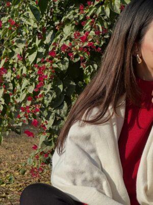 Gurnoor Kaur Instagram - Kya yeh sabko hota hai ? ♥️❄️