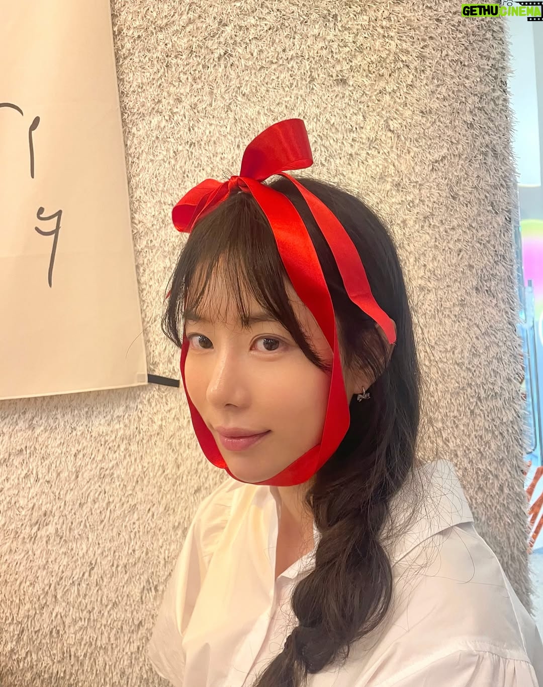 Ha Da-in - 27.3K Likes - 🌕🥹 덕분에 감사한 #HBD 🎂️💌📕️♥️