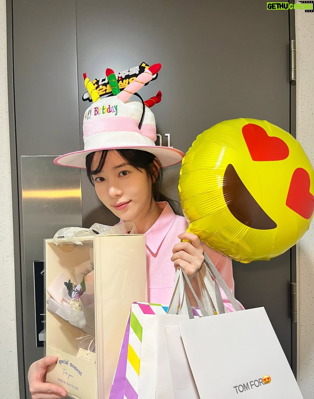 Ha Da-in - 27.3K Likes - 🌕🥹 덕분에 감사한 #HBD 🎂️💌📕️♥️