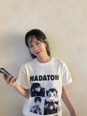 Ha Da-in Instagram - 🤍 We ♥️ 
Our T , 저도 입었어요🙏🏻
