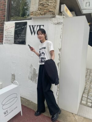 Ha Da-in Instagram - 🤍 We ♥️ 
Our T , 저도 입었어요🙏🏻