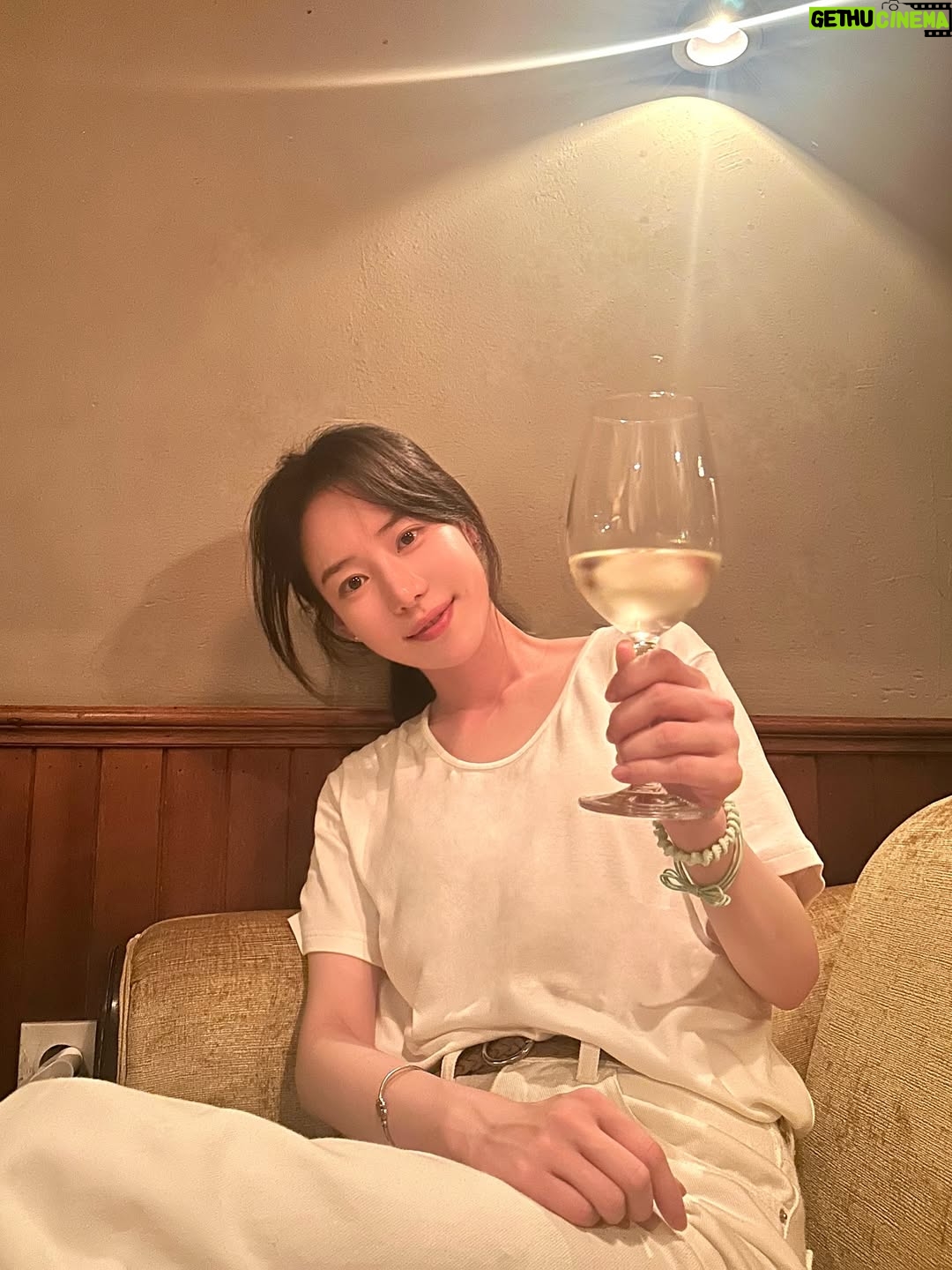 Ha Da-in - 29.3K Likes - 🥂🍧여름에, 따듯한 날들🍰🐸♥️