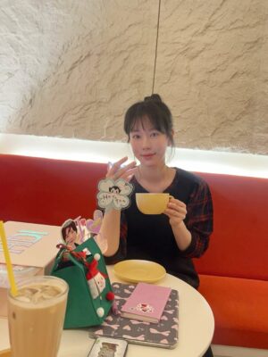 Ha Da-in Instagram - 🎁 💌 🙏🏻 __🪿☀️🧧 
 😊