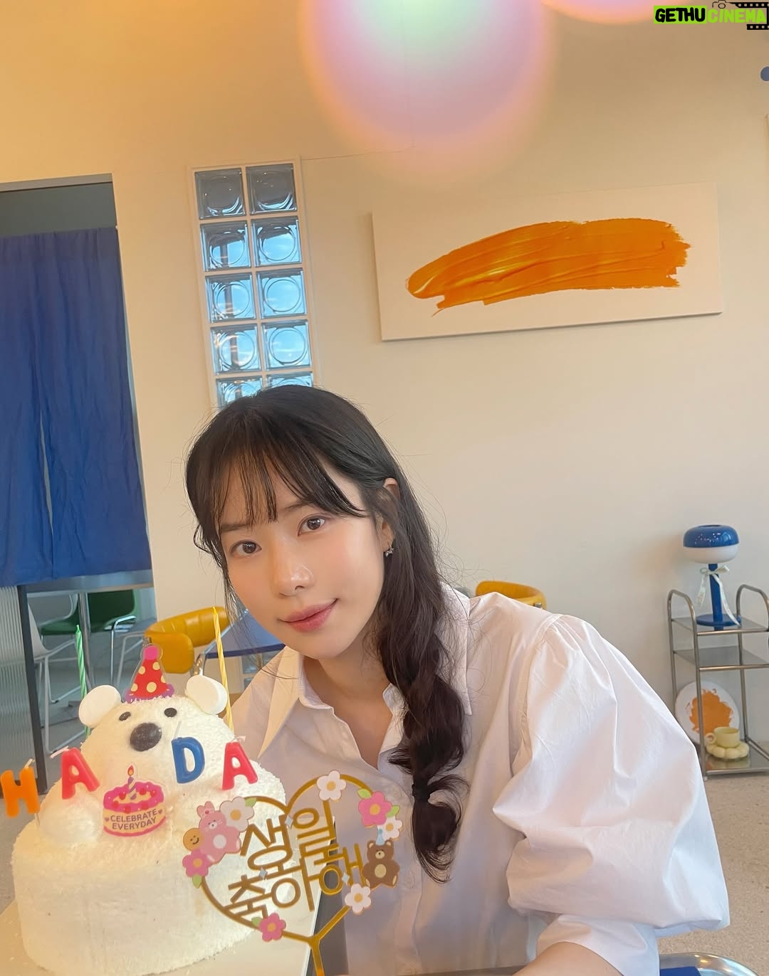 Ha Da-in - 27.3K Likes - 🌕🥹 덕분에 감사한 #HBD 🎂️💌📕️♥️