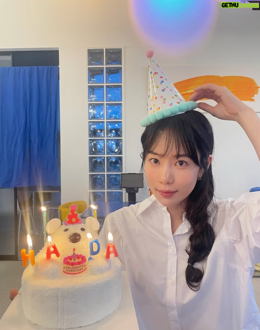 Ha Da-in - 27.3K Likes - 🌕🥹 덕분에 감사한 #HBD 🎂️💌📕️♥️