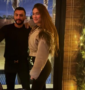 Hager Ahmed Instagram - “To the strongest and most ambitious man in the world, love you 😘 Wishing you a very happy birthday!” 🎉❤️
Ghalia and Adam are so lucky to have a dad as amazing as you.” @aelhaddadd ❤️ احلو احلو كمان احلو 😘😀