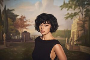 Hailey Benton Gates Instagram - I got to shoot Our lady of Everything @charli_xcx for the cover of @arabbitsfoot 🖤 

Thank you to the wonderful Rabbits Foot team 
Charles Finch and Fatima Khan 
Photographer/Director: @haileybentongates
Production Director: @a.v.pierce
Interview by @chriscotonou
Executive Producer @anastasiade 
Producer: @i_am_corrine
DP: @stefanweinberger
Editor: @thaddeusruzicka
Music: @bedforddanes75
Gaffer: @mikewilliamsoncinema
1st AC: Elliot Barnes
Key Grip: Kaleigh Schoen
Sound: Daniel S. McCoy 
1st Assistant: Keith Kleiner
2nd Assistant: John Novak 
Digital Tech: @___morganmorgan
Stylist: @chrishoran20
Styling Assistant: Angelina Arena
Hair Artist: @rickyfraserhair
Hair Assist: @thezachbirch 
Makeup Artist: @yasminist 
Manicurist: @stephstonenails
Production Designer: @juliefaravel
Studio: @Sunbeam_La
Film Lab: Spectra Film & Video 
Post Production: Alena Zolotnikova
Colorist: @dantegiani @ethos_studio
Production Assistant: Quinn Sheehan
Production Assistant: Jadyn Norris Sarno
Creative Assistant: Kitty Spicer @kitty_spicer 
Special Thanks: @relson__, @kodak, @specialpurposelightingandgrip, @huxley
Graphic Design and Titlecards @broadpeakstudio