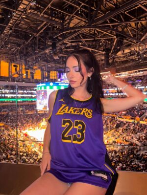 Haley Pullos Instagram - 🏀 woo sport!!