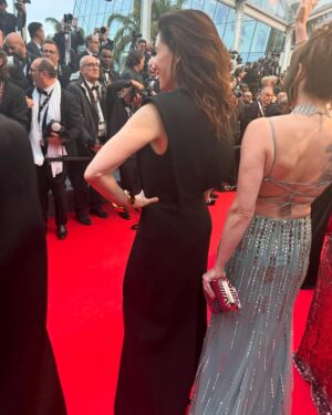 Halina Reijn Instagram - @festivaldecannes @givenchy @thomascarterphillips @a24 @lukehersheson @florriewhitemakeup 📸
@remipujol