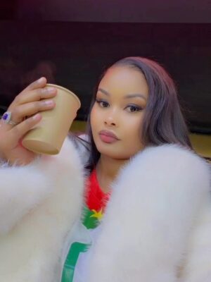 Hamisa Mobetto Instagram - A Burkina Bae 🇧🇫 ✨
Les Étalons ont mon cœur 💛
#TotalEnergiesAFCON2025
#afcon2025 #wearedifferent
#football #burkinafaso🇧🇫
