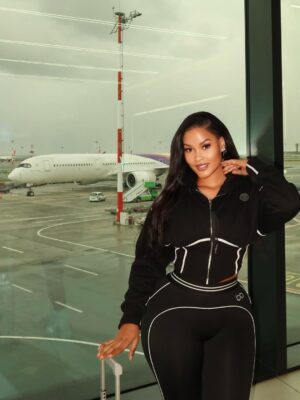 Hamisa Mobetto Instagram - Traveling with my Family to Morocco I love it here . 💃🏽 🇲🇦 ✨
Wearing @berbiebeauty_ 💋
Cc @babyfansy @dylandeetz @mama_mobetto ❤️
#casablanca #morocco #morocco🇲🇦