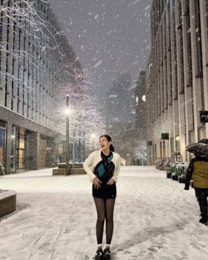 Han Thi Instagram - Snowing heavily here ❄️