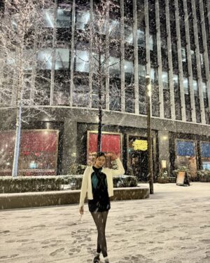 Han Thi Instagram - Snowing heavily here ❄️