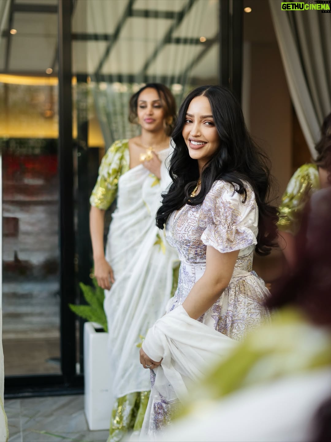 Hanan Tarq - 36.1K Likes - 12 days celebration 🫕
.
.
👗 @chiffon_by_mesi_ 
📸 @bk_photography_et 
🤌 @yona.weddings
