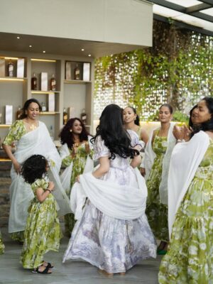 Hanan Tarq Instagram - 12 days celebration 🫕
.
.
👗 @chiffon_by_mesi_
📸 @bk_photography_et
🤌 @yona.weddings