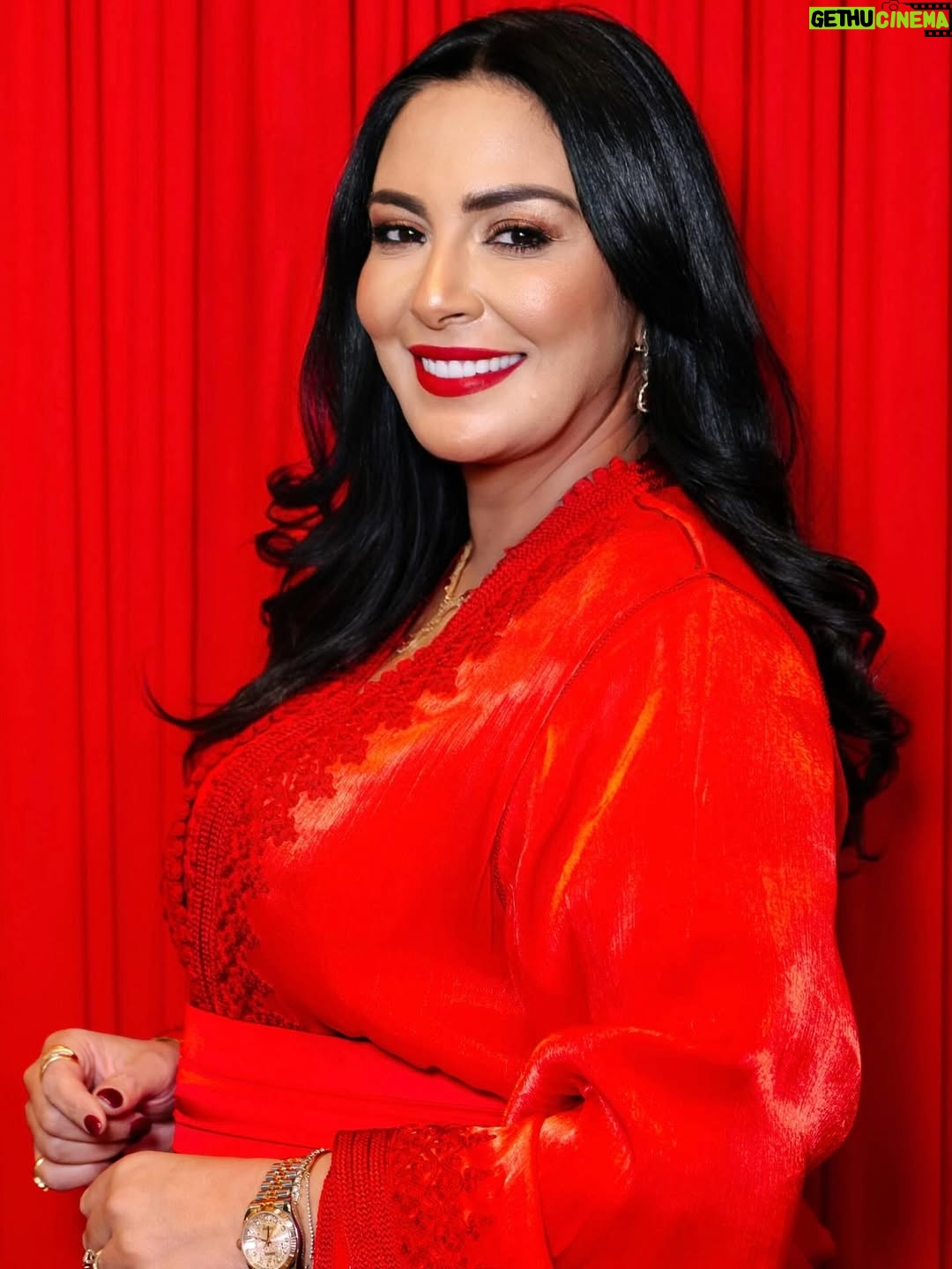 Hanane Ibrahimi - 26.3K Likes - و إذا جاءك الفرح مرة أخرى، فلا تذكر خيانته السابقة، ادخل الفرح و انفجر (محمود درويش)
@royalproduction90 
@caftan_fifi_ny 
@themounevents 
#moroccan #proudmoroccan🇲🇦 #red #party #enjoy #momofgirls #actress #photooftheday #newyork #boston #instamood #instaphoto #casablanca #smile #love❤️