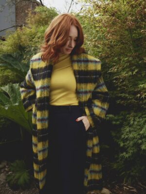 Hannah Fry Instagram - There's this brand that I've loved for years called The Fold. Back in 2023 I invested in a beautiful suit of theirs for my first awards ceremony (we won 🏆) and have worn it over and over again - at Wimbledon this year, at the races for a tv show, in the photoshoot for a very exciting new project coming up that I'm not allowed to tell you about yet. 

Anyway, point is, I'm a big believer in investing in beautiful, quality items that will stay with you for years. And then the lovely people at @thefoldlondon asked me to join some excellent kickass women as part of a new campaign they're doing called The Network and so obviously I said yes. Here is the result. And yes, I absolutely 100% stole the coat and will be wearing it nonstop for the next several years thank you.
#inthefold
#ad