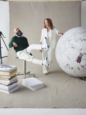 Hannah Fry Instagram - Big BIG news people. HUGE! 

An idea that's about two years in the making, I've joined the team @goalhanger for a brand new always-on podcast: The Rest Is Science⭐️

It's a podcast for people who like things both absurdly deep and deeply absurd. Science, but not in the way youve ever seen it before.

 Swipe for the trailer: 👉

My cohost is the inimitable Michael Stevens of Vsauce fame. I've been a fan of his for about fifteen years, and if you know his work, you'll understand why I'm so giddy i get to work with him. And if you've somehow missed him, buckle up - or at least find something to hold on to.

Our first episode is coming next week. Prepare your neurons accordingly..