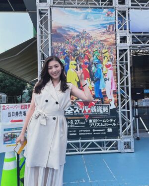 Haruka Tateishi Instagram - 全スーパ戦隊展観に行ってきました！東京最終日駆け込み🏃‍♂️💨

他の代の方の衣装などは私も観たことなかったのでめちゃくちゃ楽しかったです🐯❤️

東京は終了ですが名古屋が金山南ビル美術館棟にて10/4〜11/3まで開催があるようなのでお近くの方ぜひ☺️✨

暑い日が続きますので水分よく取ってくださいね🥤

#全スーパー戦隊展 #ジュウオウジャー