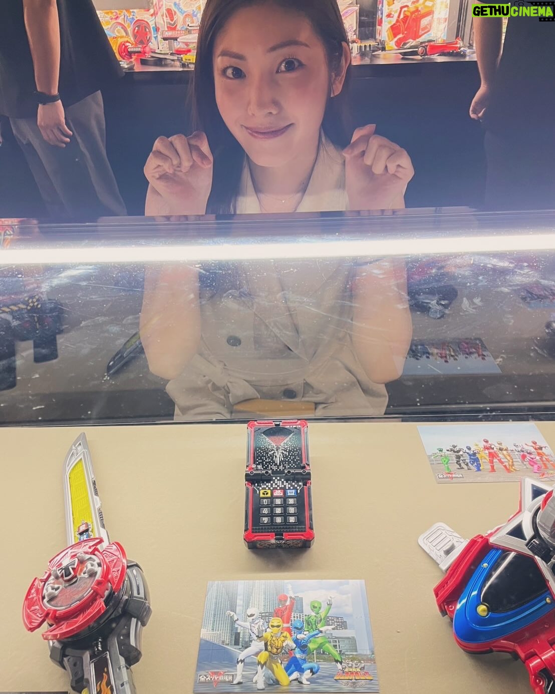 Haruka Tateishi - 16.9K Likes - 全スーパ戦隊展観に行ってきました！東京最終日駆け込み🏃‍♂️💨

他の代の方の衣装などは私も観たことなかったのでめちゃくちゃ楽しかったです🐯❤️

東京は終了ですが名古屋が金山南ビル美術館棟にて10/4〜11/3まで開催があるようなのでお近くの方ぜひ☺️✨

暑い日が続きますので水分よく取ってくださいね🥤

#全スーパー戦隊展 #ジュウオウジャー
