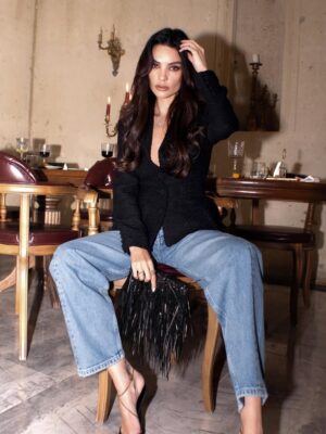 Hazal Filiz Küçükköse Instagram - 🌹
📸 @mert.yalnn