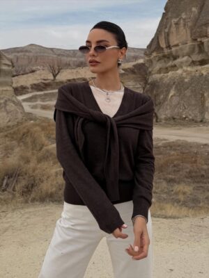 Hazal Filiz Küçükköse Instagram - Editorial escape in Cappadocia w/ @lofficielturkiye ✨
#davet #reklam