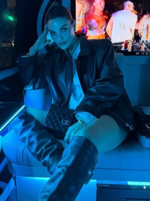Hazal Filiz Küçükköse Instagram - Once in a blue moon🌙