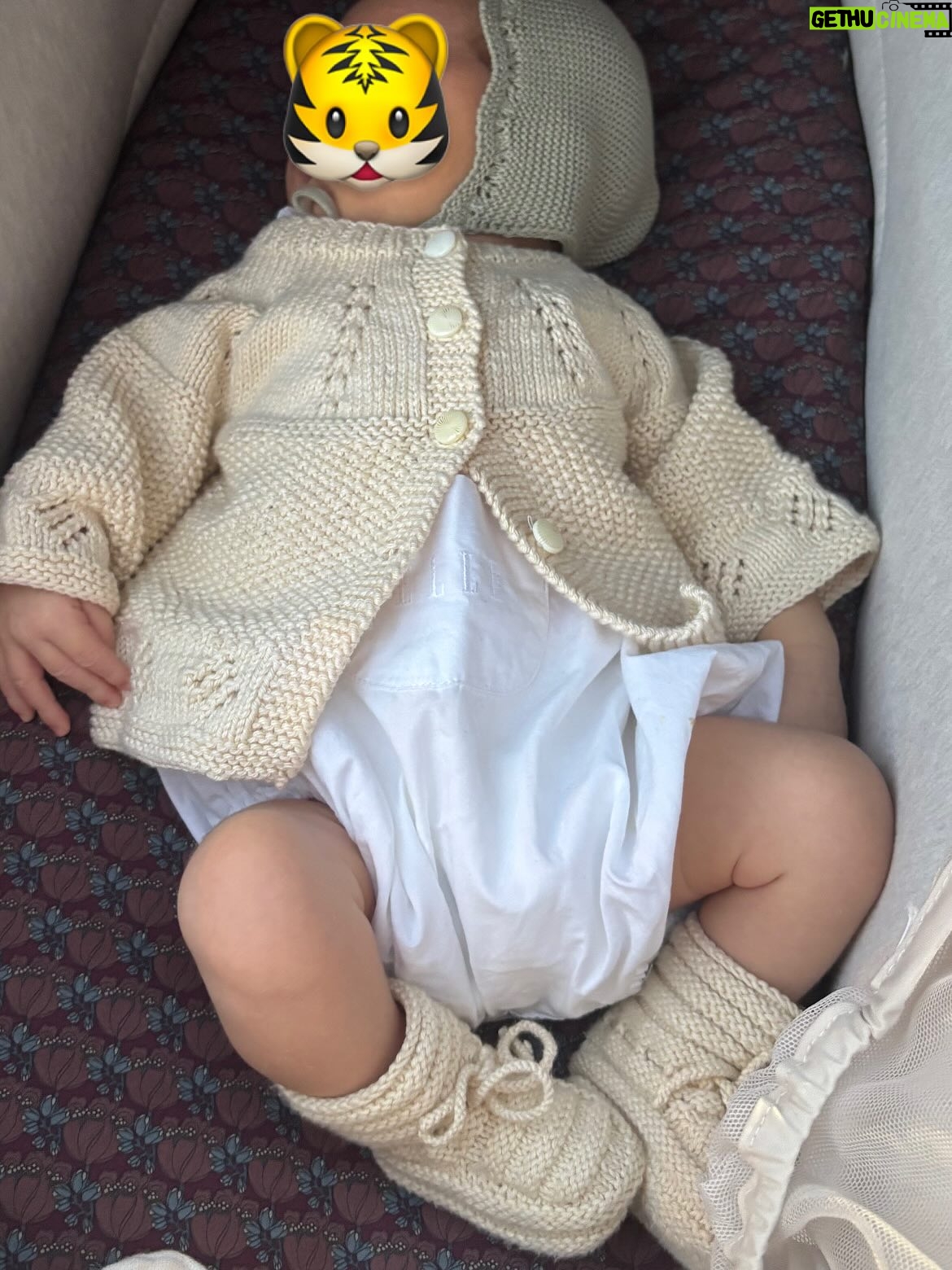 Helena Coelho - 5.5K Likes - I’ve been having so much fun dressing up my the Tigerbaby 🤍🐯